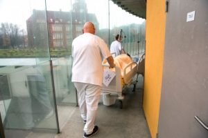 Sjukhusdesign och innovativ städning kan skydda patienter mot resistenta bakterier