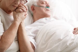 Med-drabbad, men osynlig – att vara närstående till en person med cancer