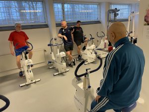 Träning i grupp minskar risk för ny infarkt