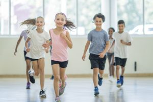 Mer idrott i skolan ger starkare unga vuxna