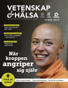 omslag med leende ung kvinna utan hår