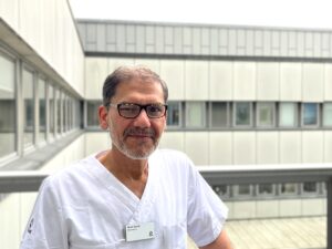 Äldre löper högre risk för komplikationer långt efter operation