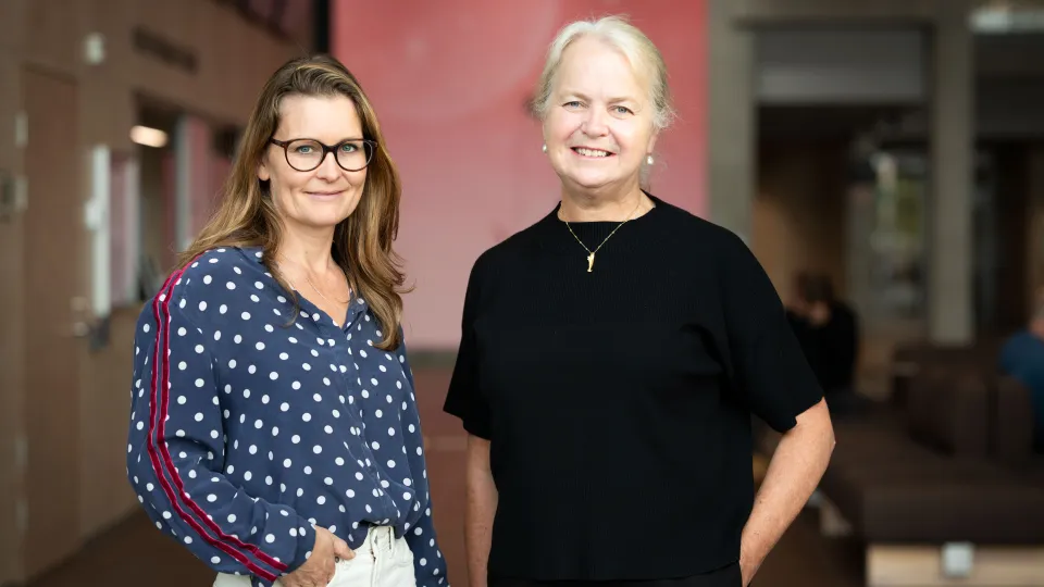 Bild på Linda Elowsson och Gunilla Westergren-Thorsson